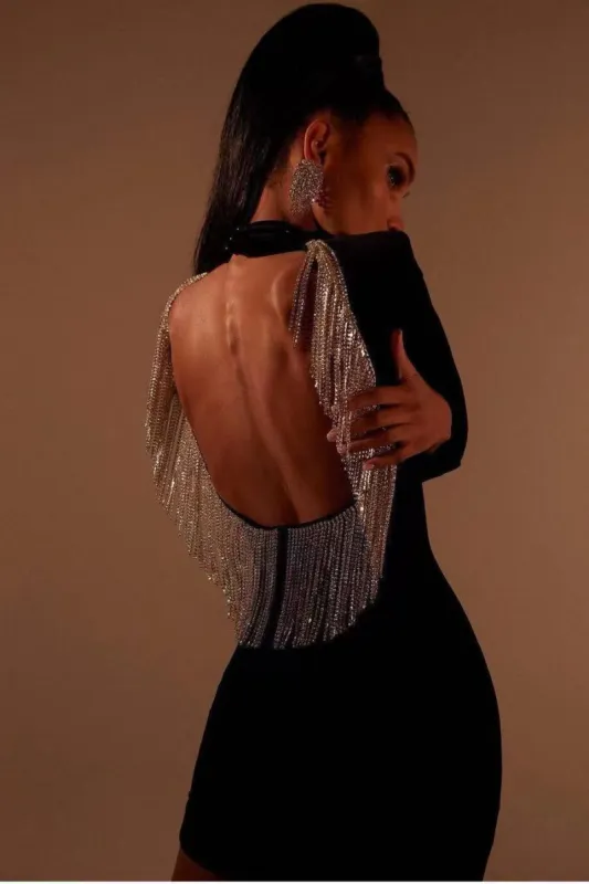 SEXYBACK - BLACK sold by Cape Robbin