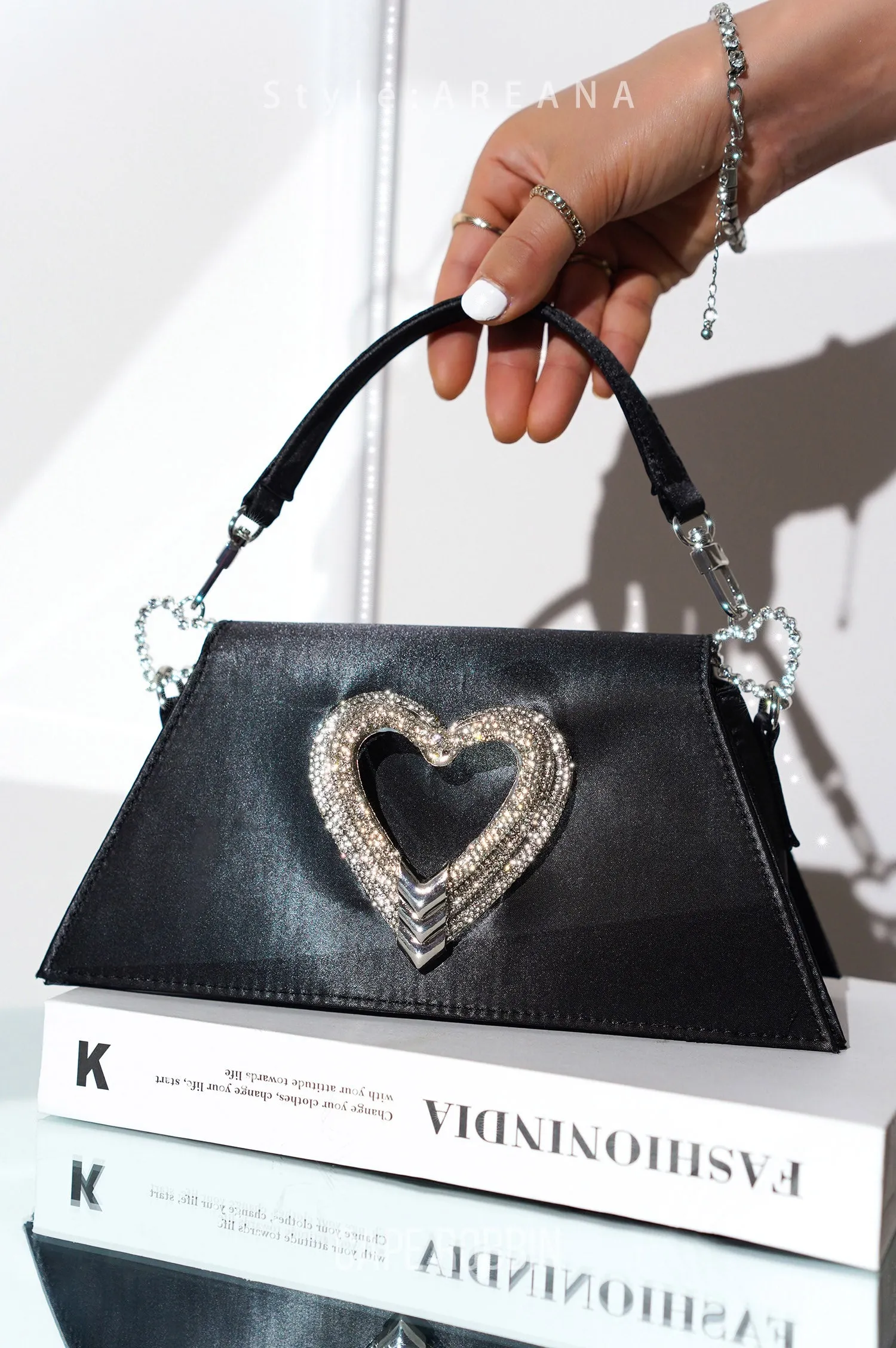 AREANA - BLACK sold by Cape Robbin