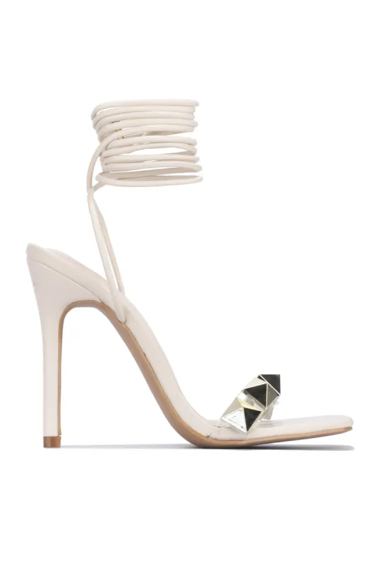 AIGO - OFF WHITE made by Cape Robbin