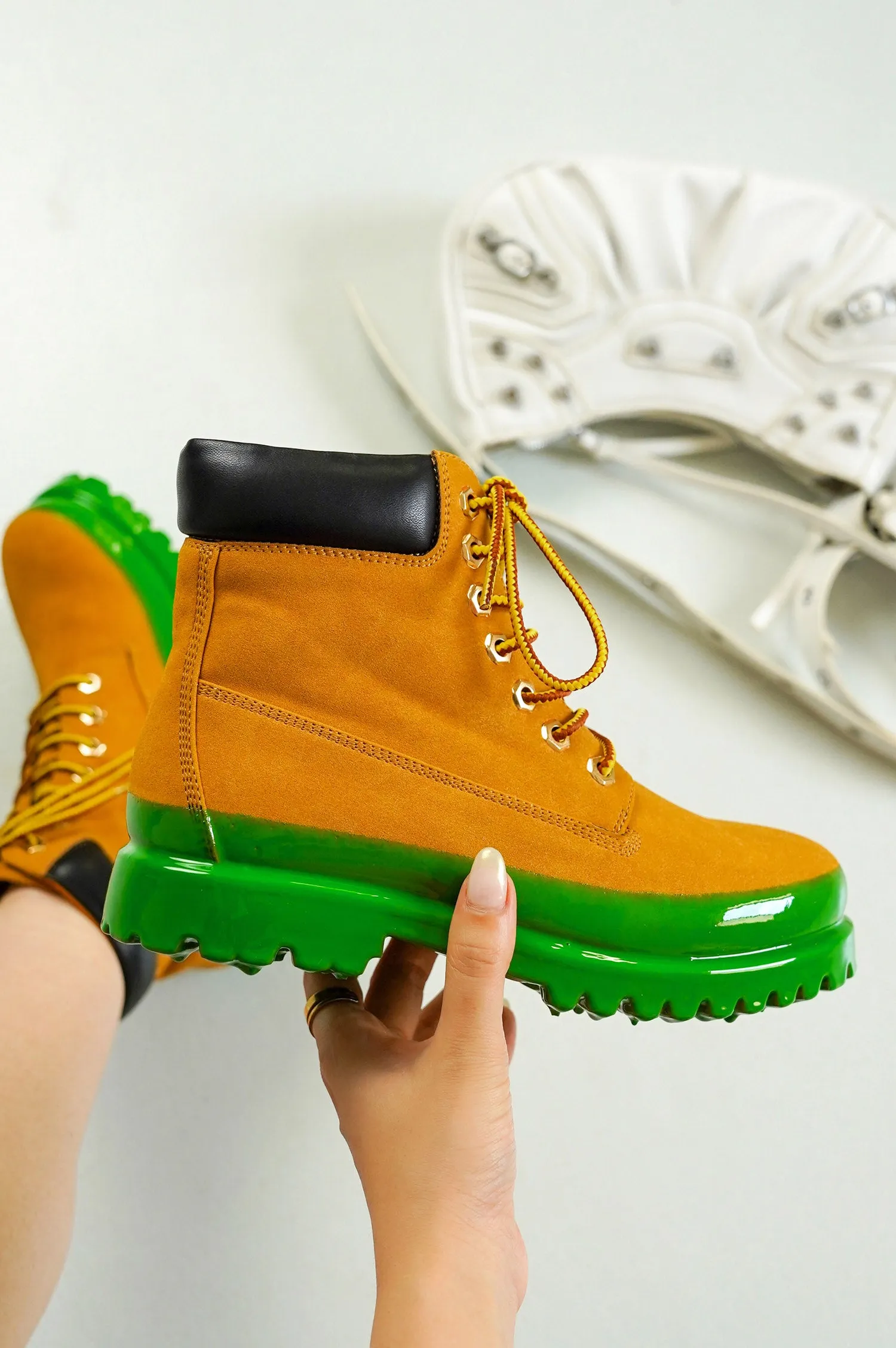 GRETNA - GREEN sold by Cape Robbin product image thumbnail 2