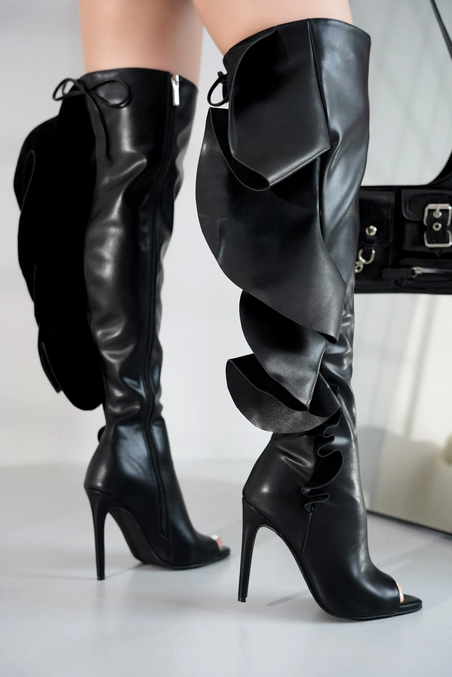 GRATA - BLACK sold by Cape Robbin