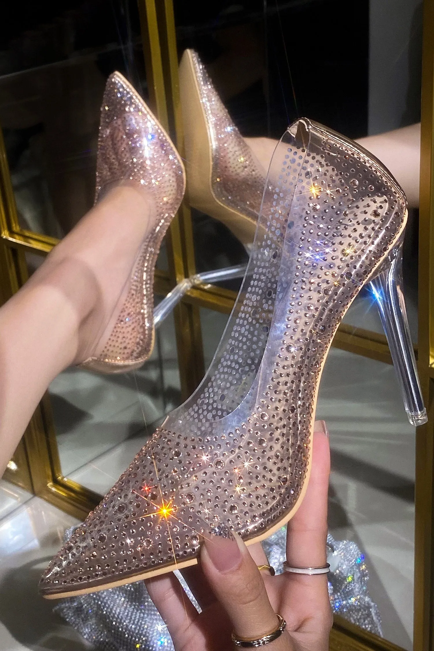 GIULIA - ROSE GOLD sold by Cape Robbin