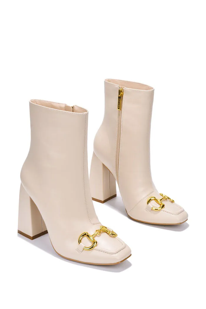 SICILY - OFF WHITE sold by Cape Robbin product image thumbnail 3