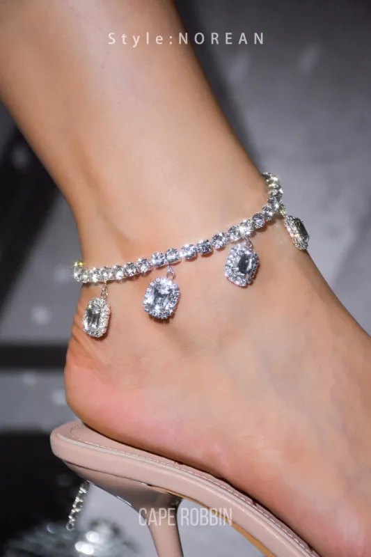 NOREAN - SILVER sold by Cape Robbin
