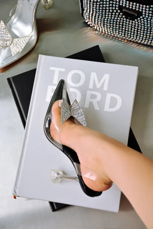 NANABEE - BLACK sold by Cape Robbin