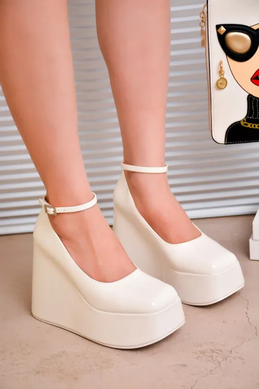 JENNY - IVOR sold by Cape Robbin