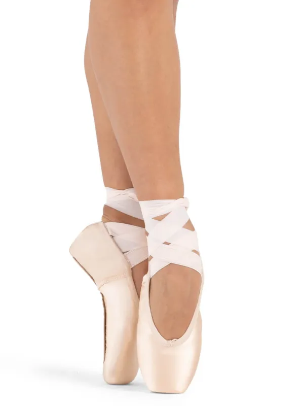 Développé #5.5 Shank Pointe Shoe sold by Capezio