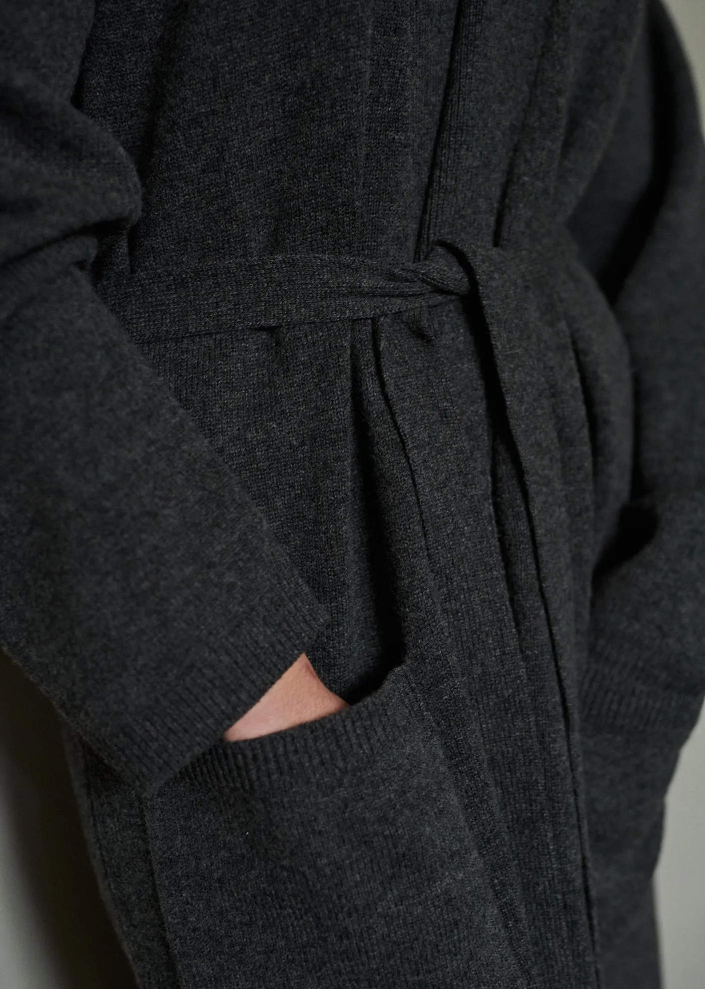 WOMEN'S CASHMERE KNITTED ROBE - GRAPHITE sold by Caramel product image thumbnail 5