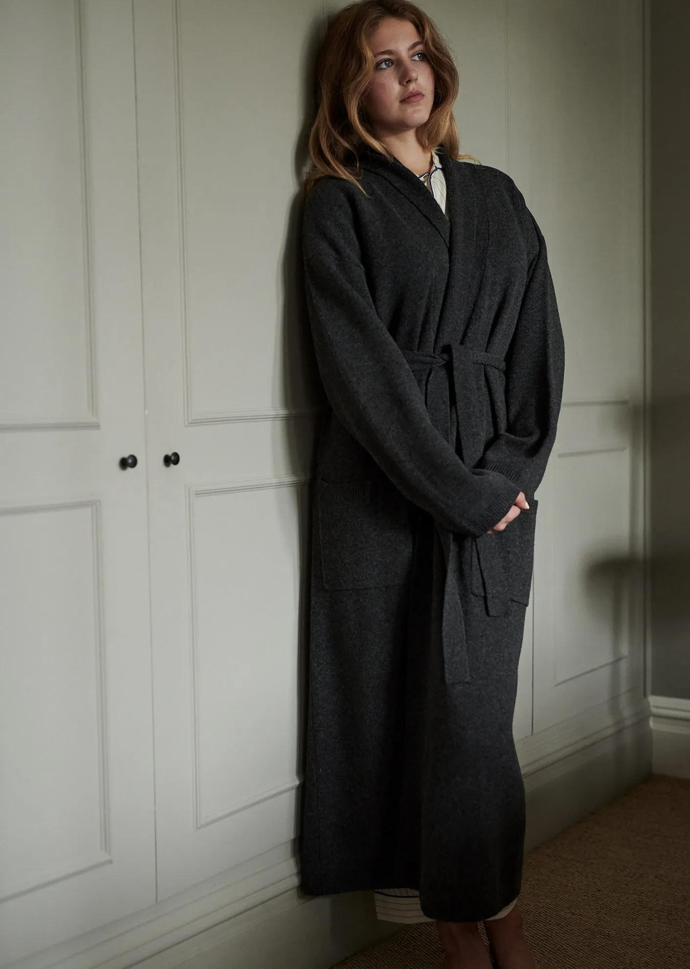 WOMEN'S CASHMERE KNITTED ROBE - GRAPHITE sold by Caramel product image thumbnail 2