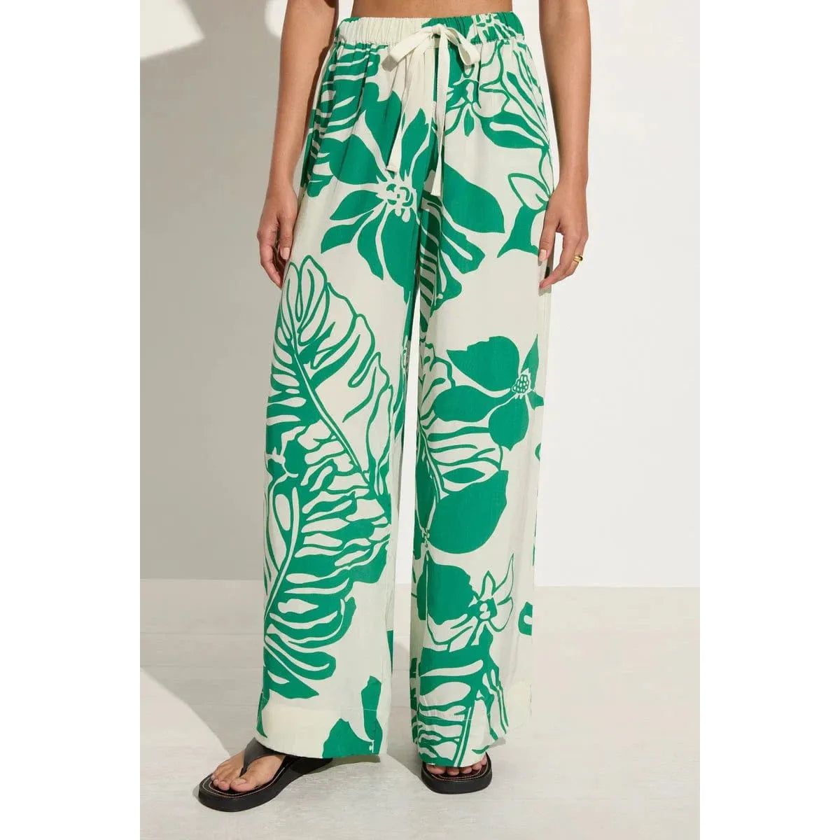 KARTIKA PANT sold by Carbon