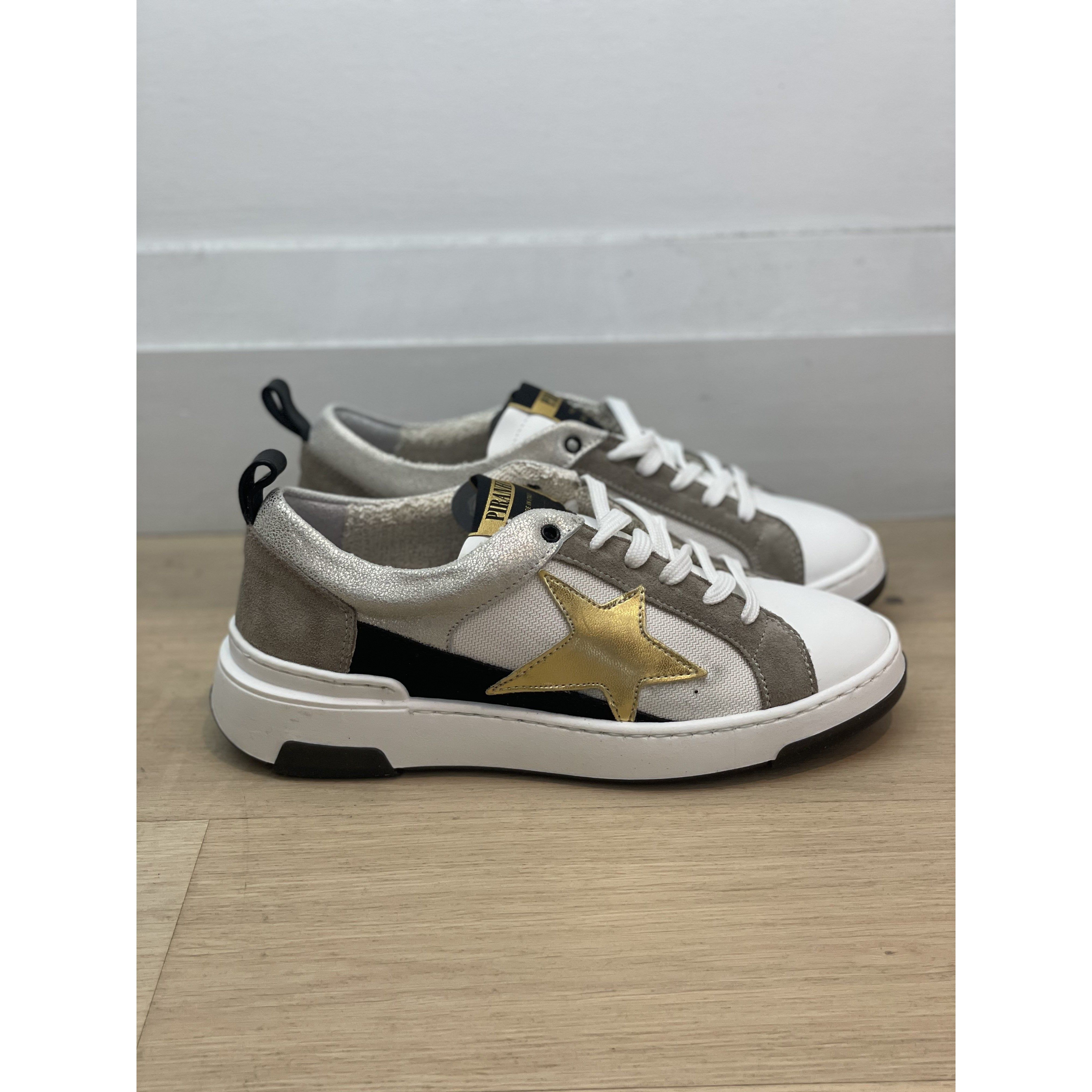 WHIITE ELYS SNEAKER sold by Carbon