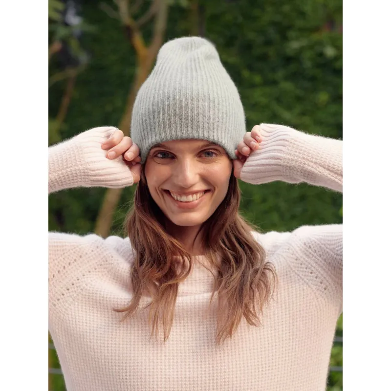 CASHMERE PLUSH BEANIE sold by Carbon