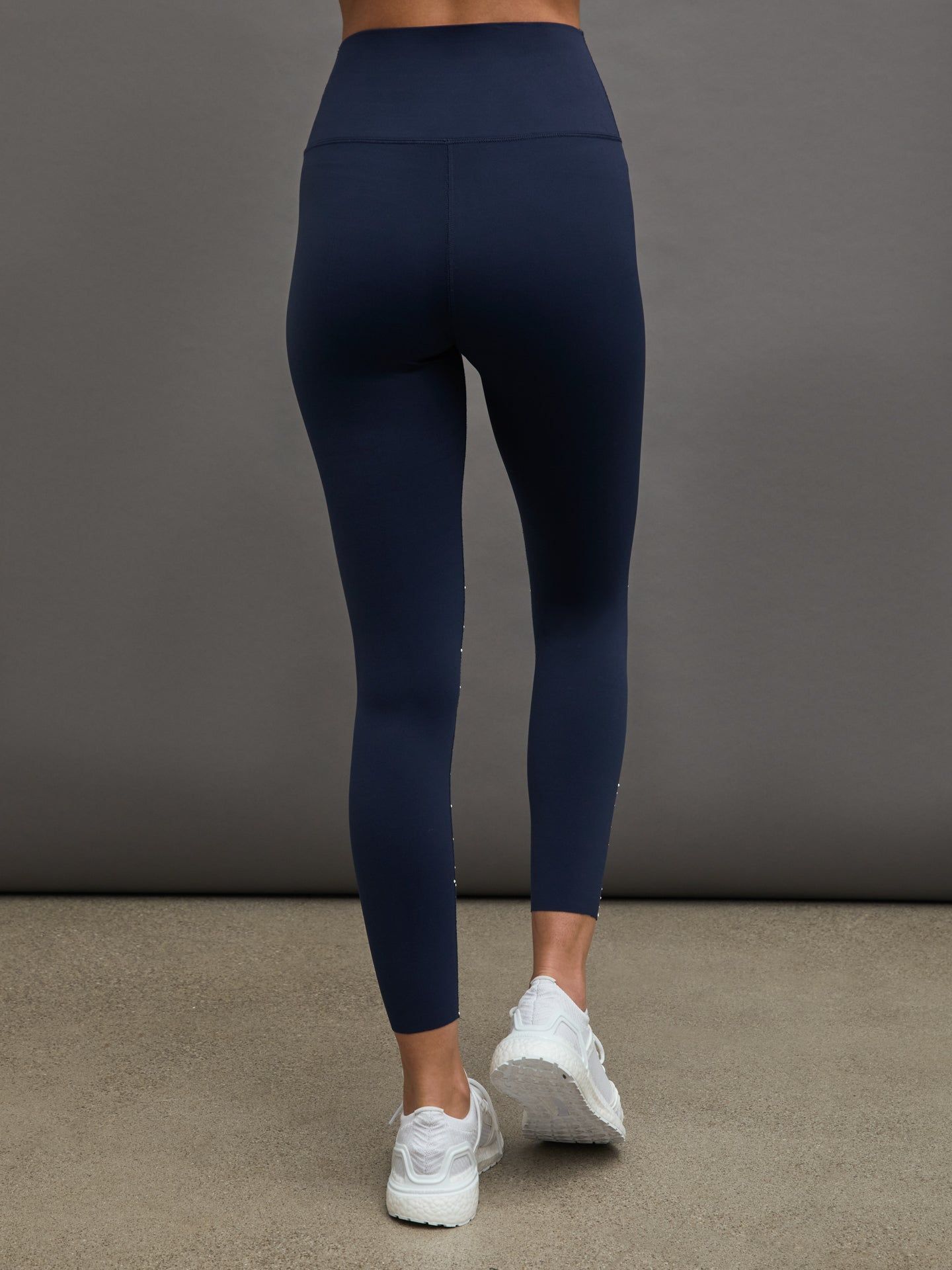 PEARL HIGH RISE FULL LENGTH LEGGING IN DIAMOND COMPRESSION - NAVY BLAZER sold by Carbon38 product image thumbnail 4