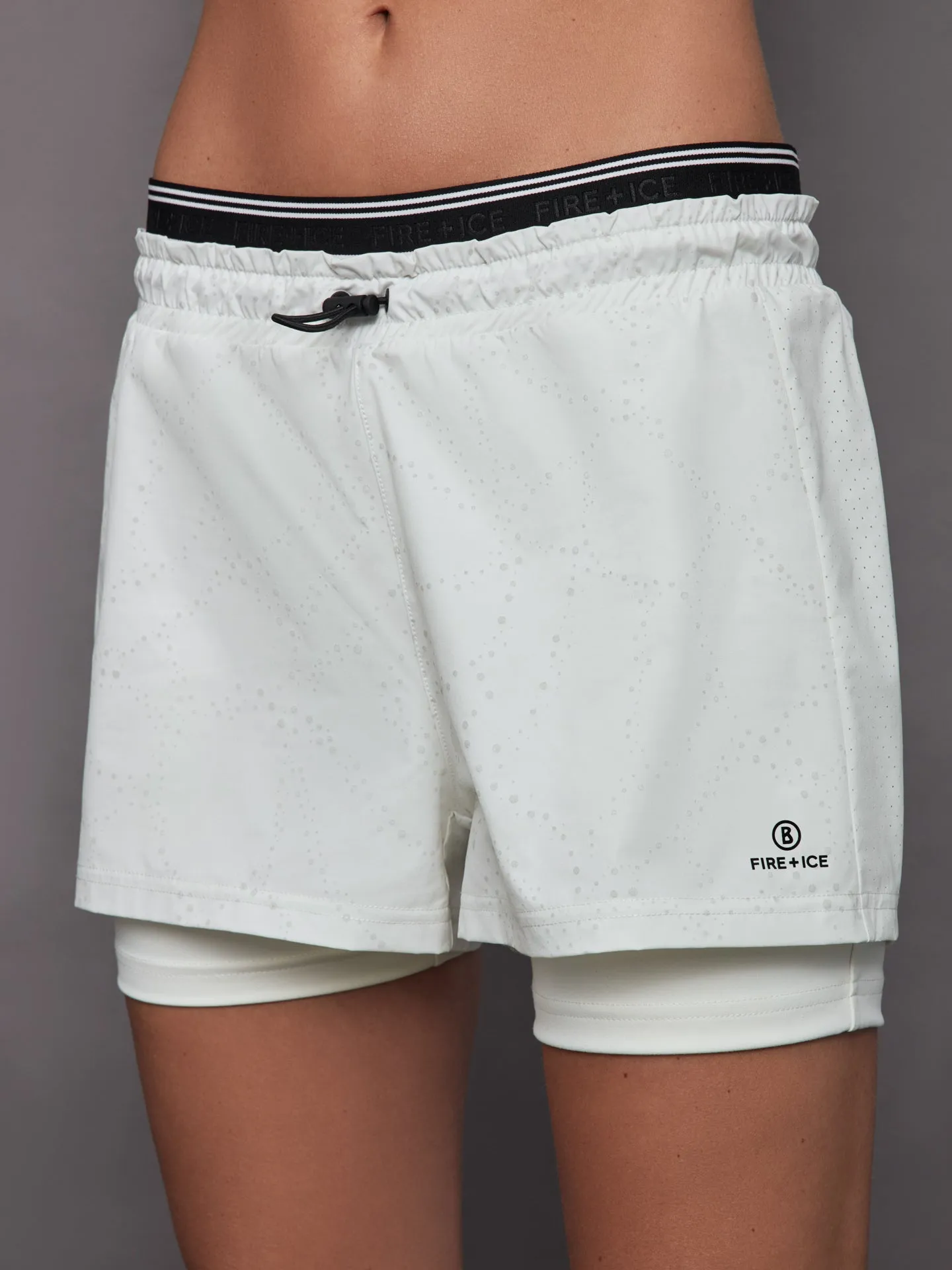 Lilo4 - white sold by Carbon38 product image thumbnail 5