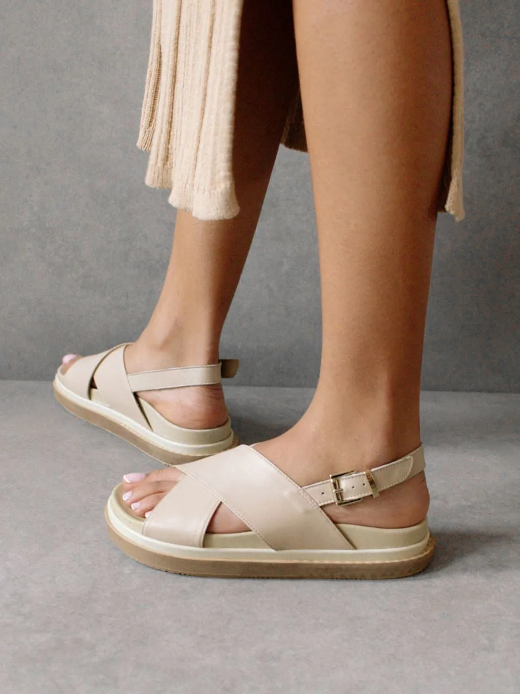 Marshmallow - Ivory sold by Carbon38 product image thumbnail 4