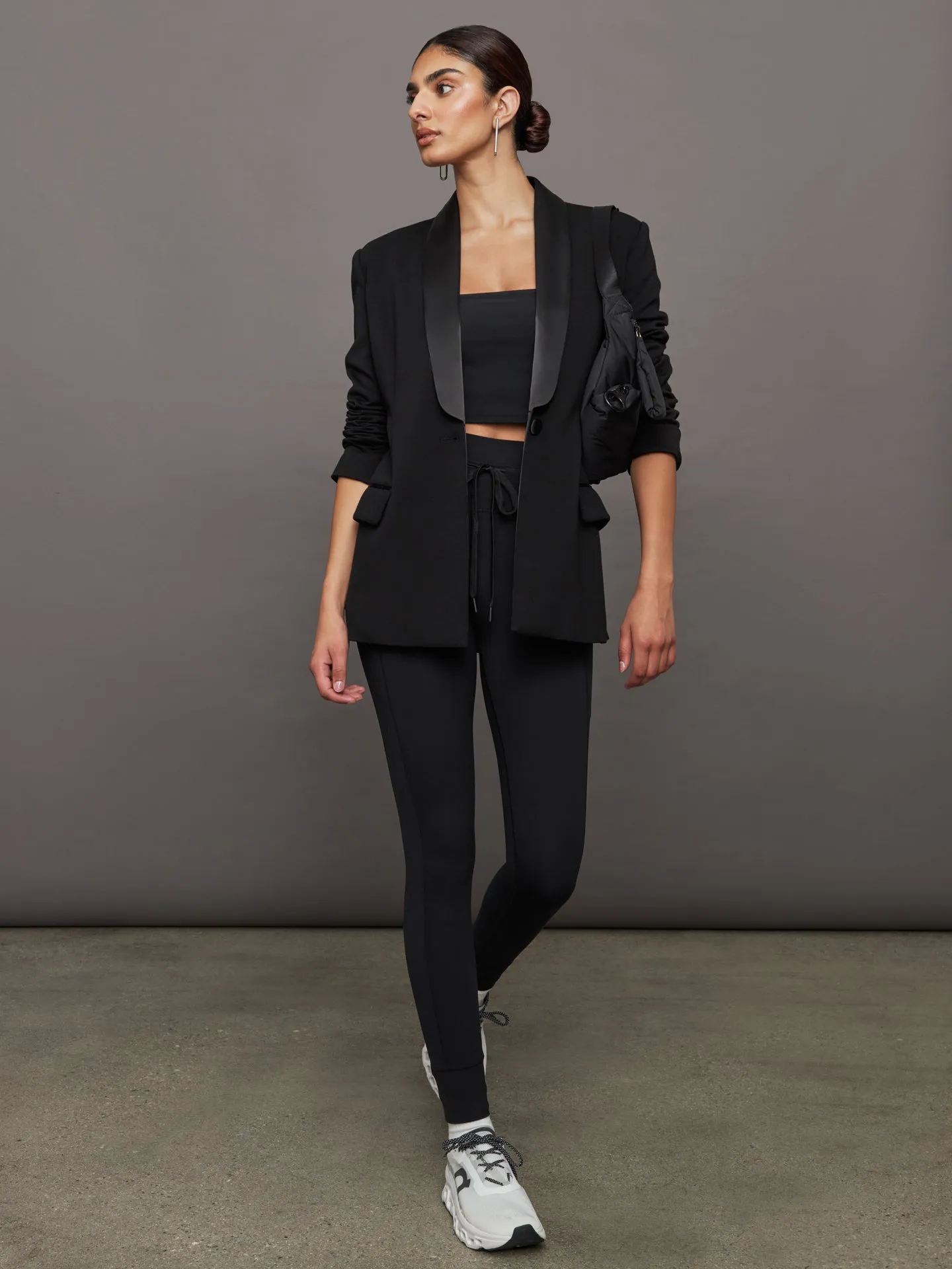 High Rise Sport Pocket Legging in Melt - Black sold by Carbon38 product image thumbnail 4