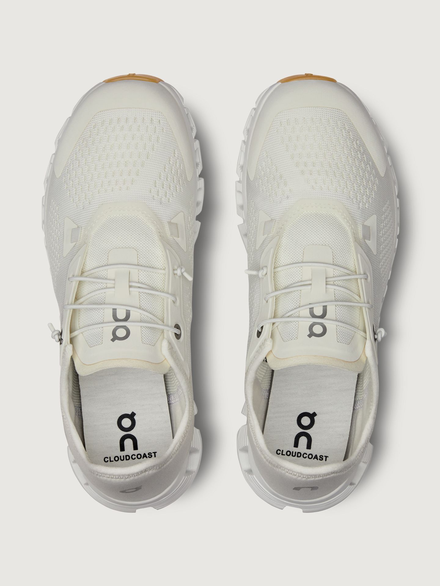 Cloud 5 Coast - Undyed-White | White sold by Carbon38 product image thumbnail 4