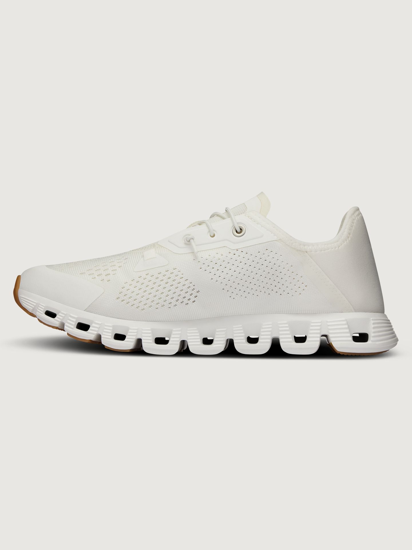 Cloud 5 Coast - Undyed-White | White sold by Carbon38 product image thumbnail 2