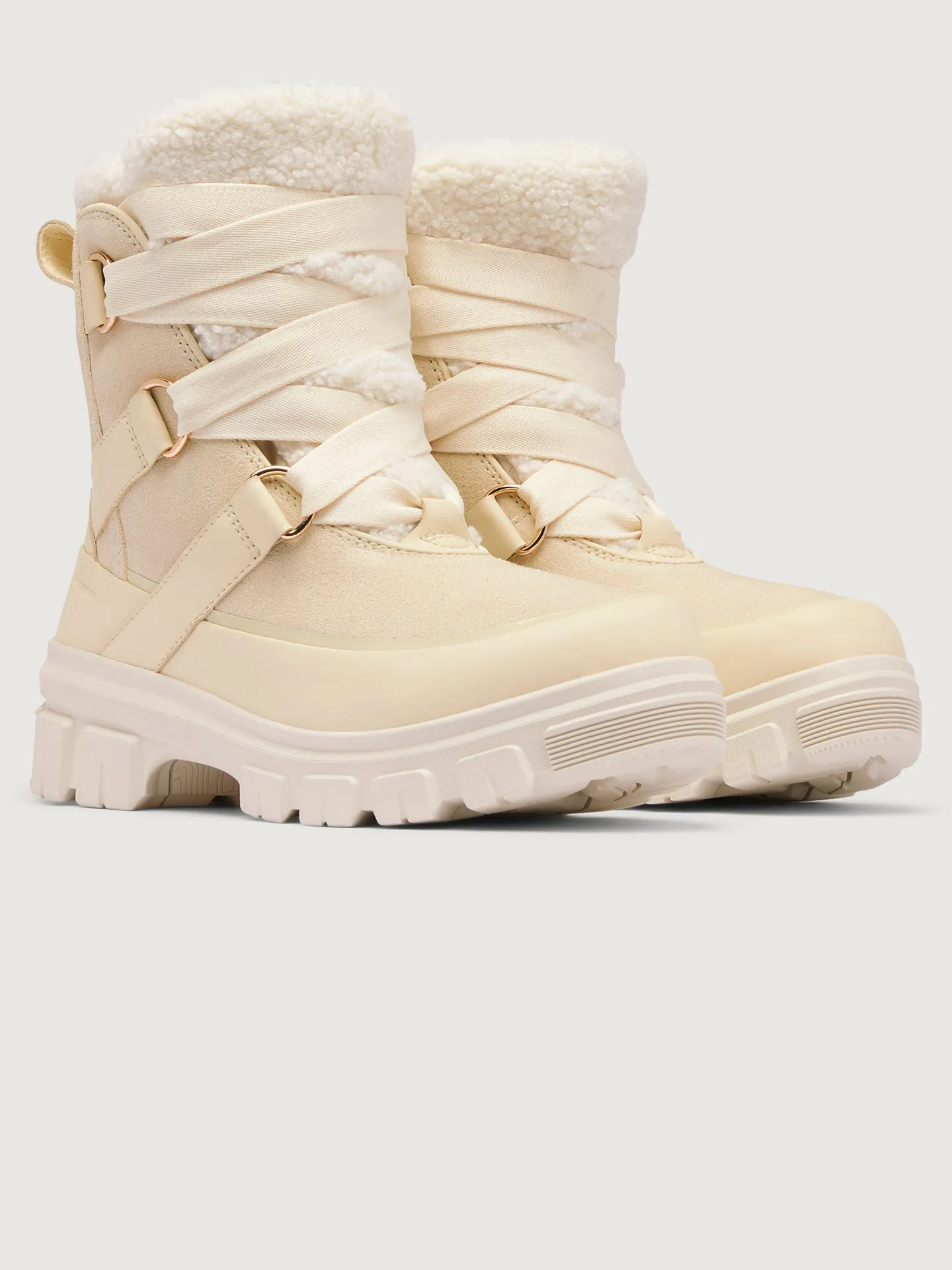 Tivoli™ V Resort WP - Honey White/Chalk sold by Carbon38 product image thumbnail 3