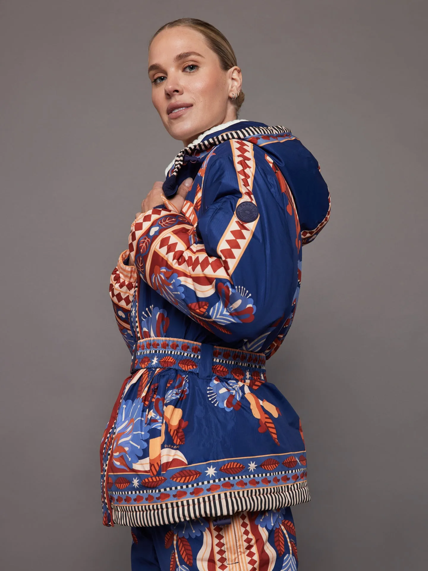 Nature Beauty Ski Jacket - Blue sold by Carbon38 product image thumbnail 2