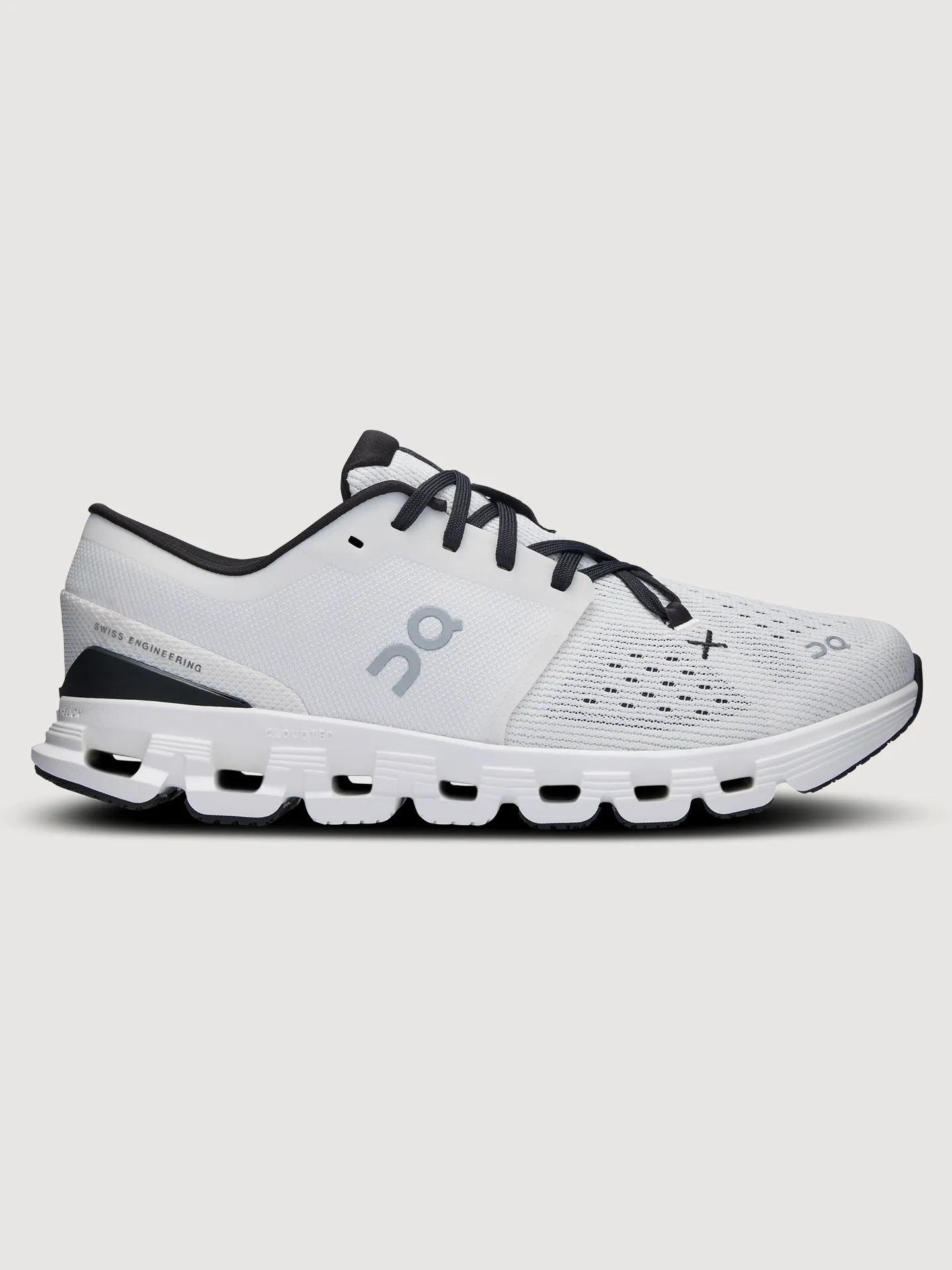 Cloud X 4 - Ivory | Black sold by Carbon38