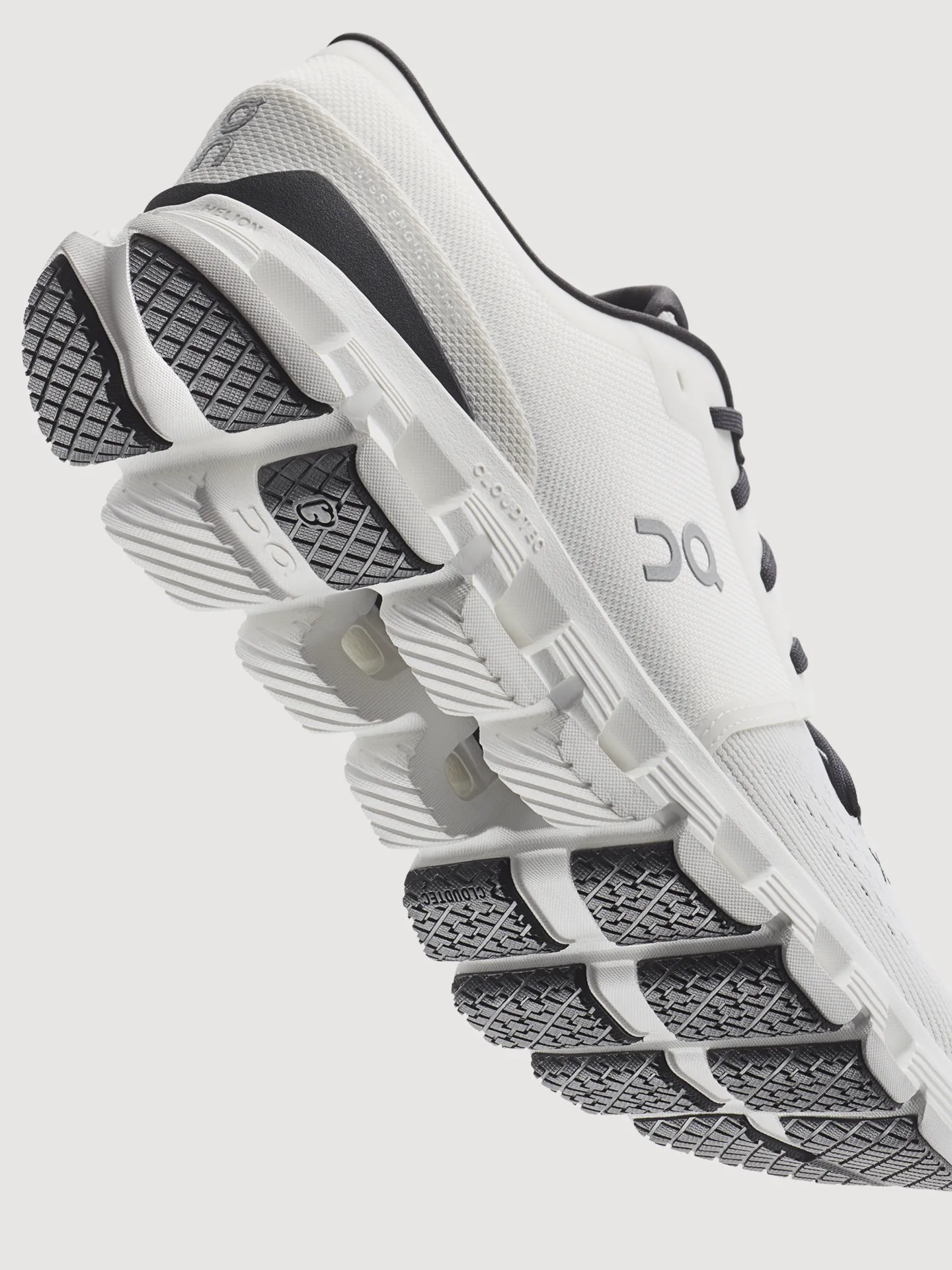 Cloud X 4 - Ivory | Black sold by Carbon38 product image thumbnail 5