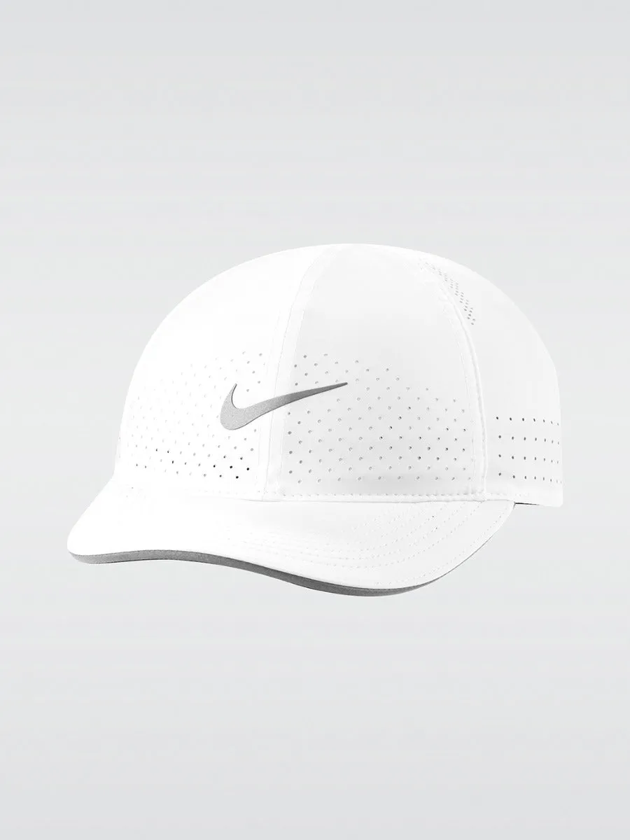 Running Featherlight Cap - White sold by Carbon38