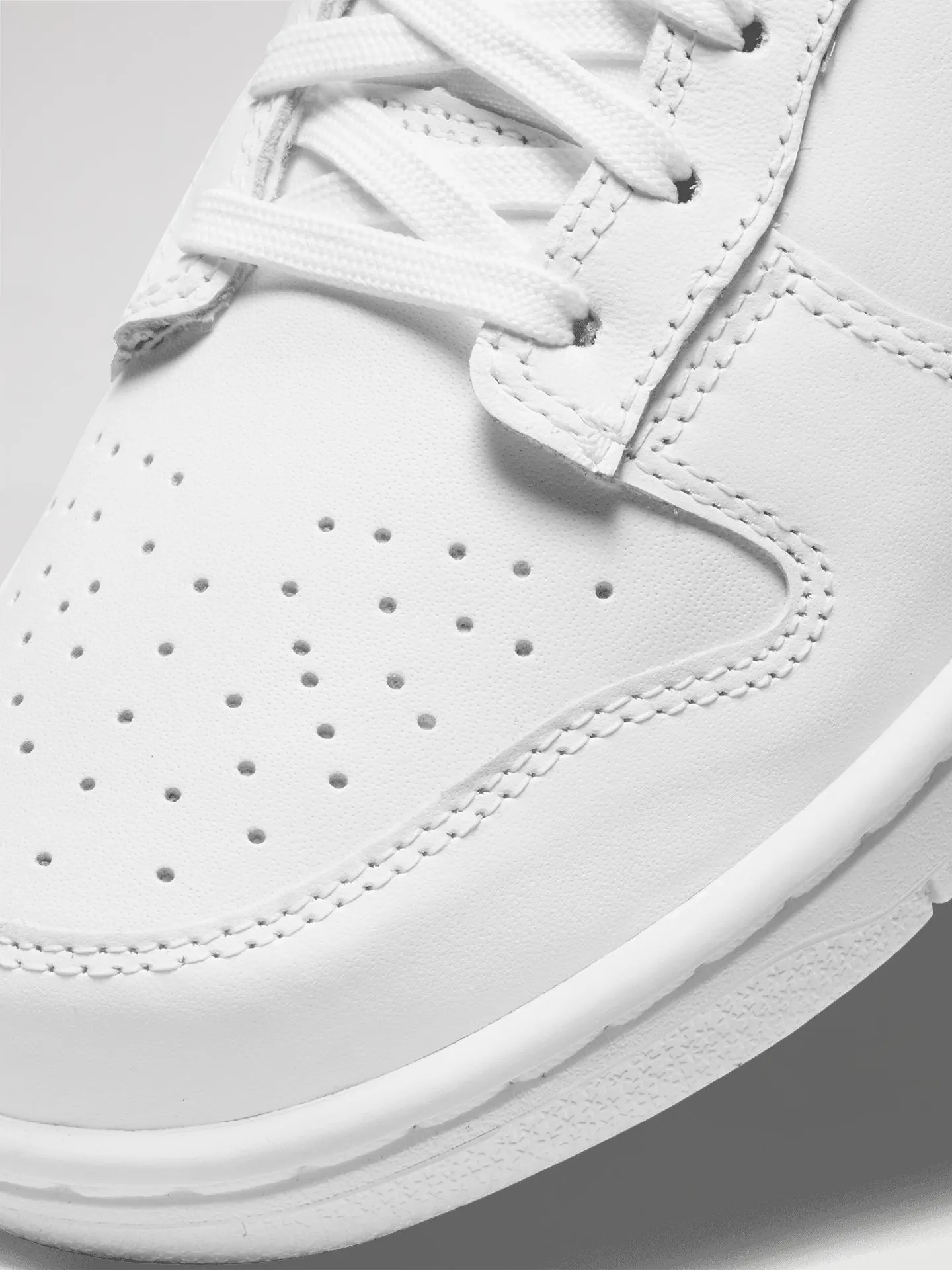 Nike Dunk Low - WHITE/WHITE-WHITE sold by Carbon38 product image thumbnail 3