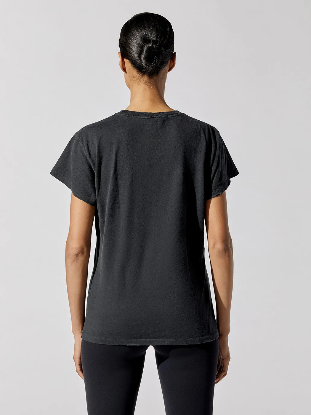 Pink Floyd 1977 Unisex Tee - Coal sold by Carbon38 product image thumbnail 3