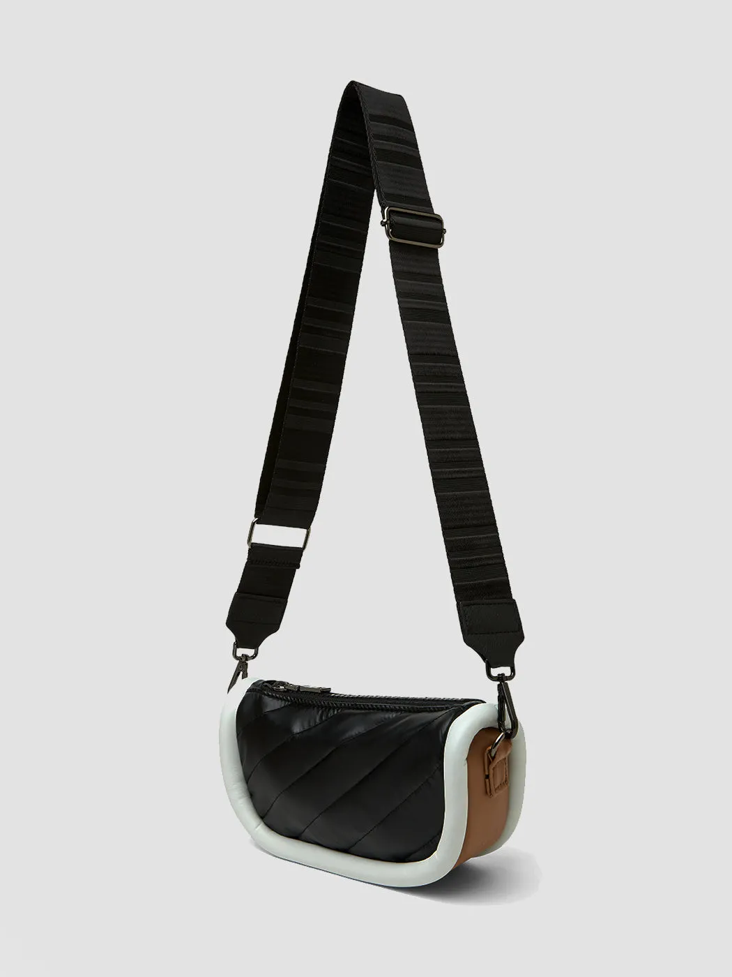 Alpine - Pearl Black & Luxe Combo sold by Carbon38 product image thumbnail 4