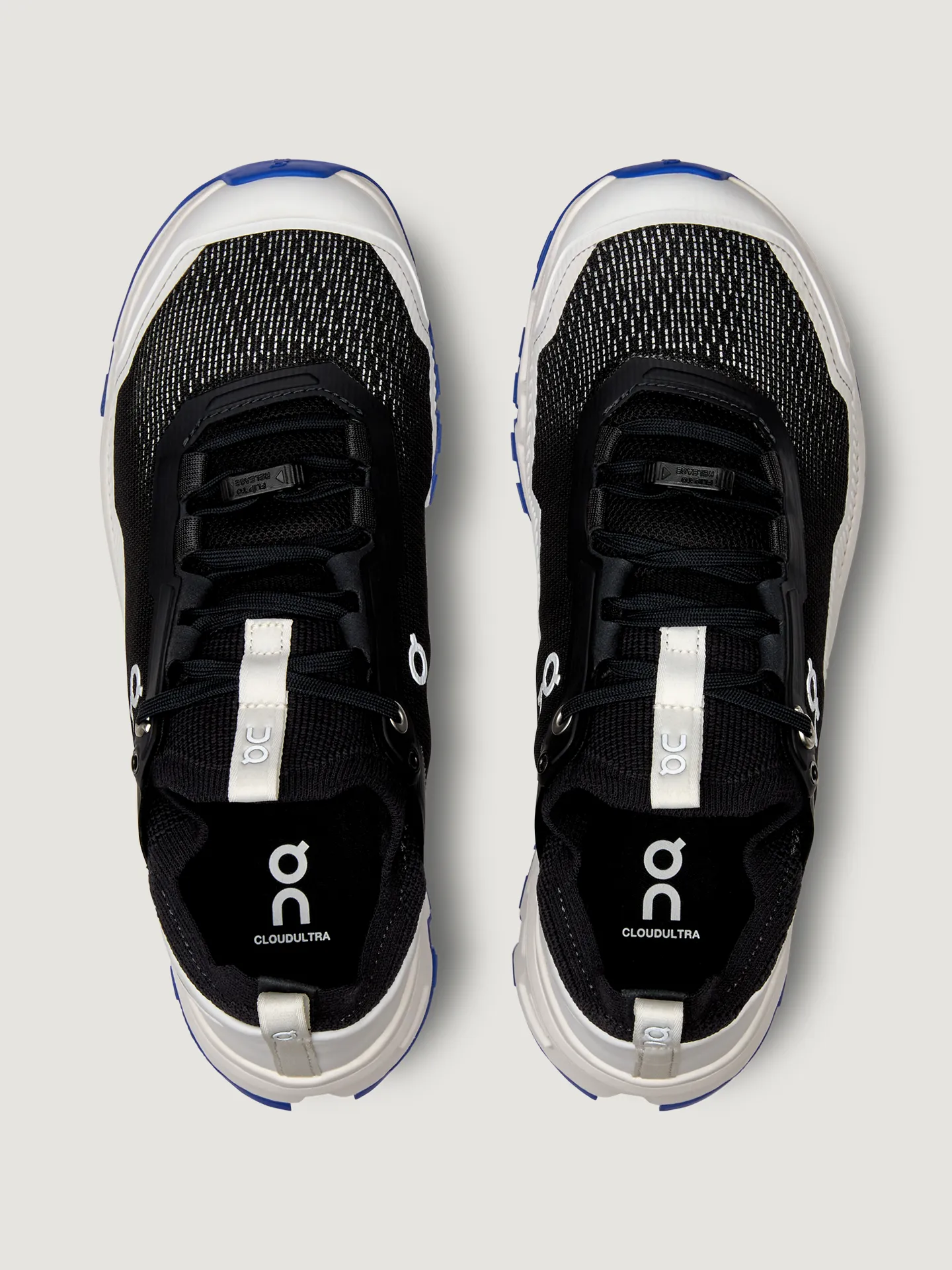 Cloudultra 2 - Black | White sold by Carbon38 product image thumbnail 4