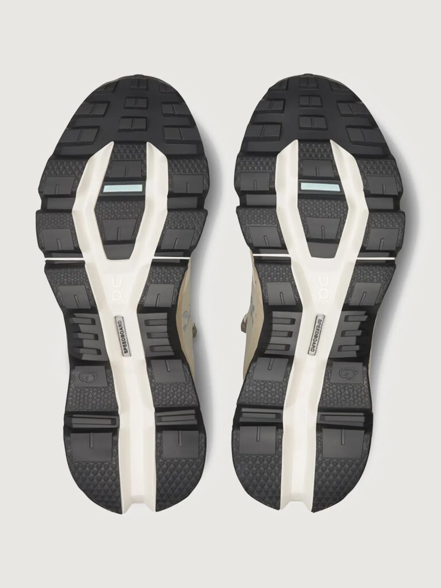 Cloudwander Waterproof - SAND | IVORY sold by Carbon38 product image thumbnail 5