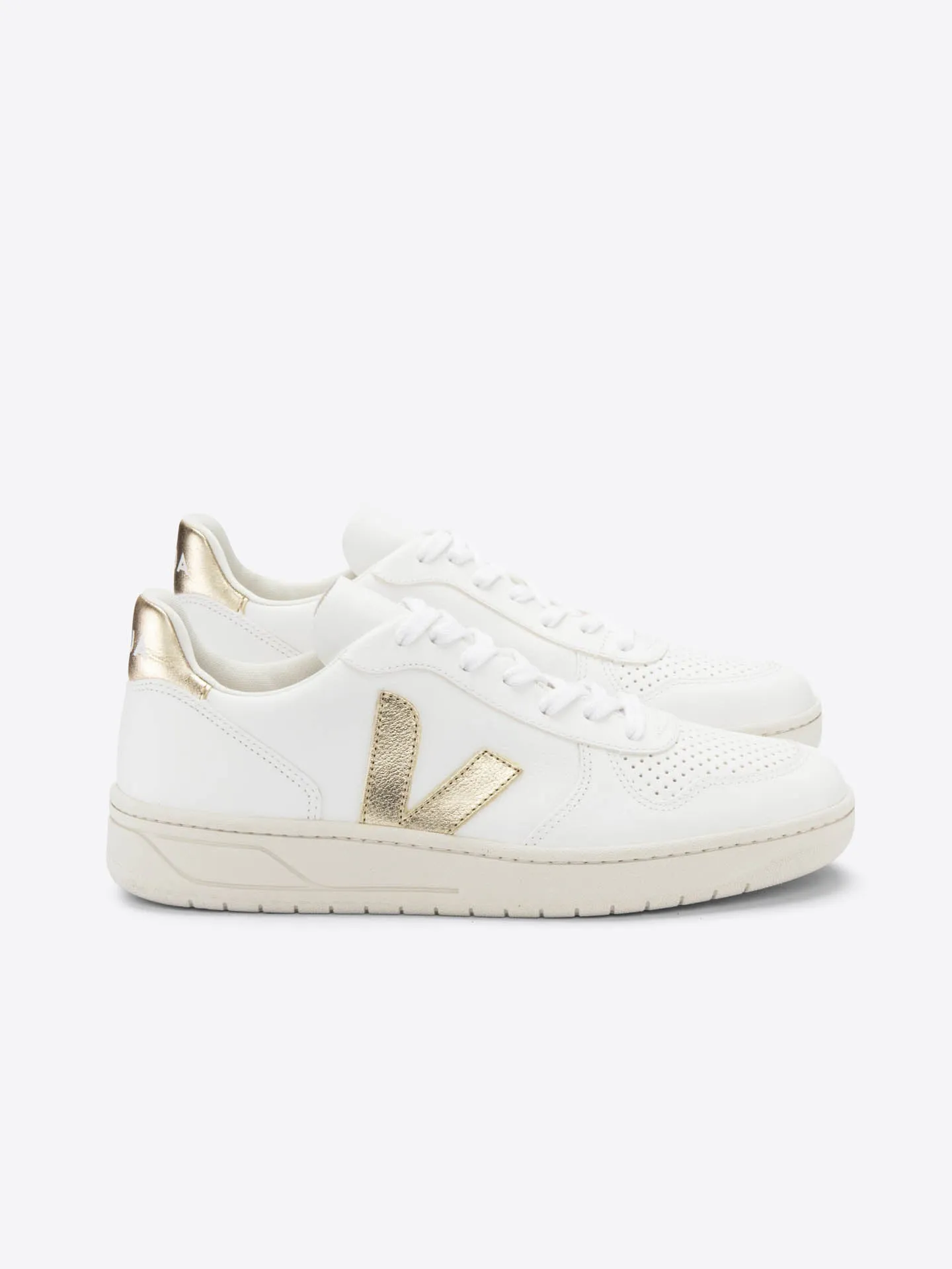 V10 - EXTRA WHITE PLATINE sold by Carbon38