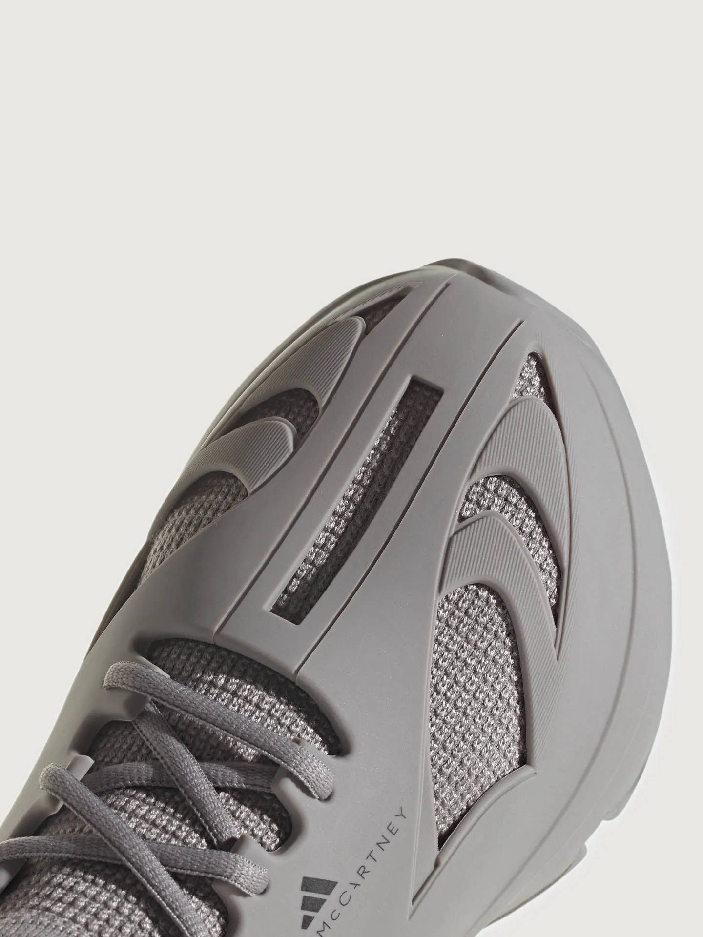 adidas by Stella McCartney SPORTSWEAR RUN - DOVE GREY/CORE BLACK/DOVE GREY sold by Carbon38 product image thumbnail 4