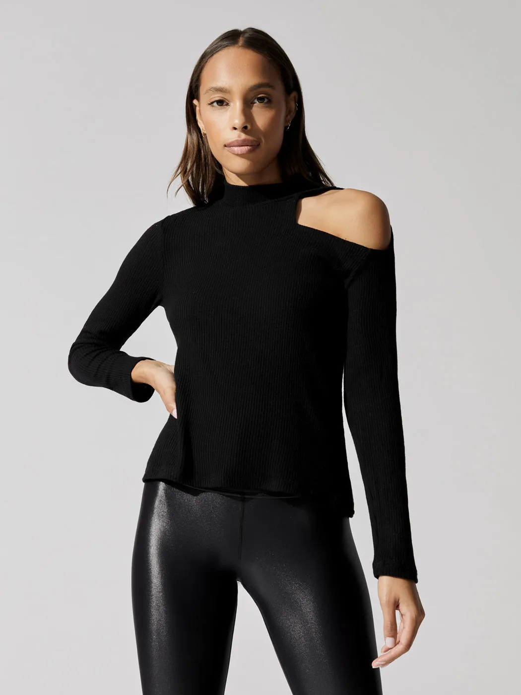 Ardyn Top - Black sold by Carbon38