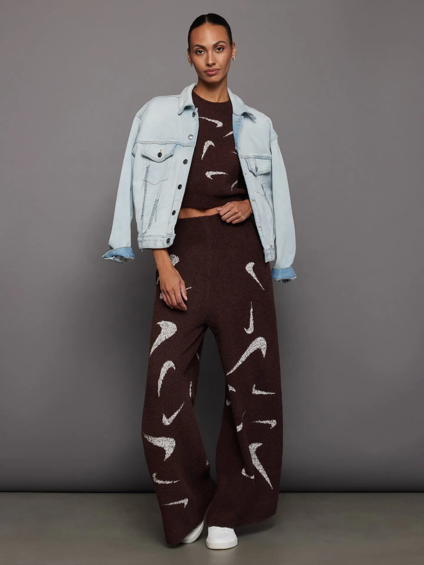 Nike Sportswear Phoenix Cozy Boucle Pant- LT Orewood Brn/Medium Ash sold by Carbon38 product image thumbnail 5