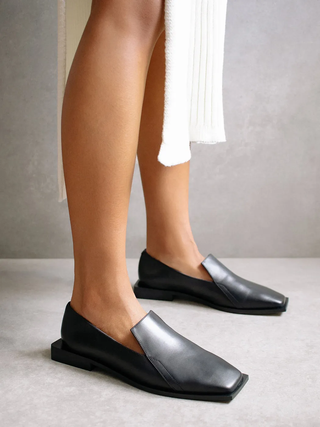 Kaizen - Black sold by Carbon38