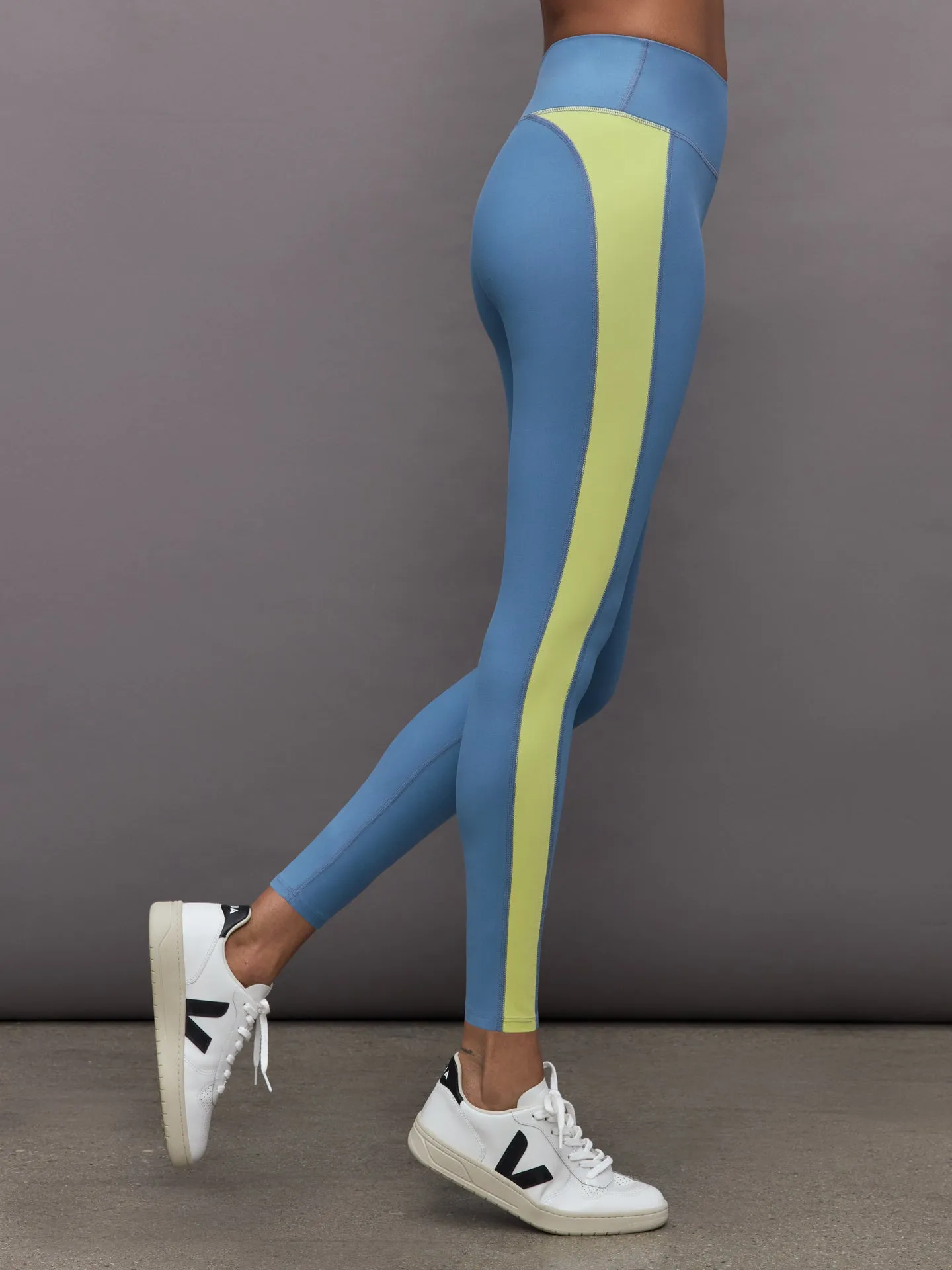 Colorblock Legging in Melt - Coronet Blue / Charlock sold by Carbon38