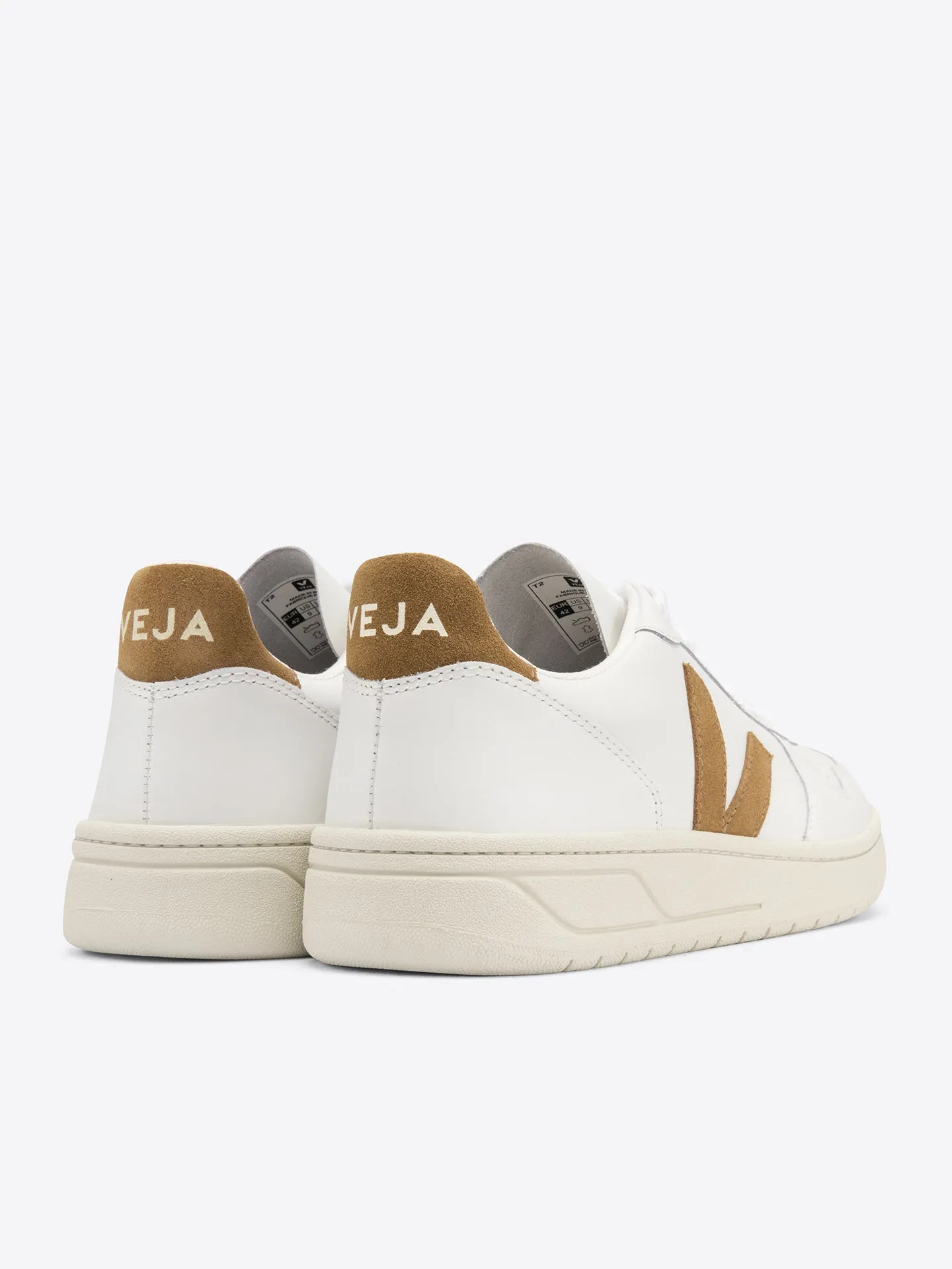 V10 - Extra White Camel sold by Carbon38 product image thumbnail 3