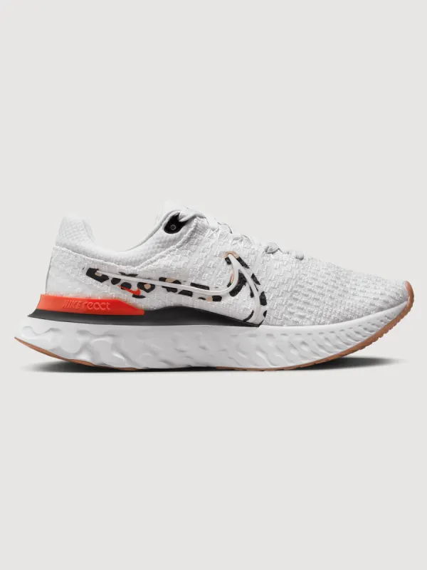 W NIKE REACT INFINITY RUN FK 3 - Platinum Tint/Mtlc Summit Wht sold by Carbon38