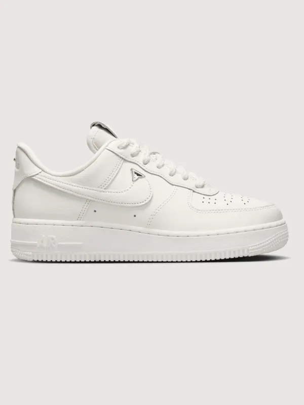 WMNS AIR FORCE 1 '07 LV8 - SAIL/SAIL-METALLIC SILVER-TAWNY sold by Carbon38