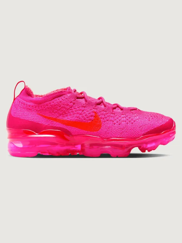 W AIR VAPORMAX 2023 FK - FIERCE PINK/BRIGHT CRIMSON-FIREBERRY sold by Carbon38