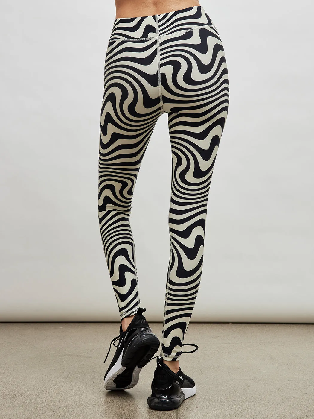 Black and White Wave Duoknit Tall Band Legging - Black And White Wave sold by Carbon38 product image thumbnail 5