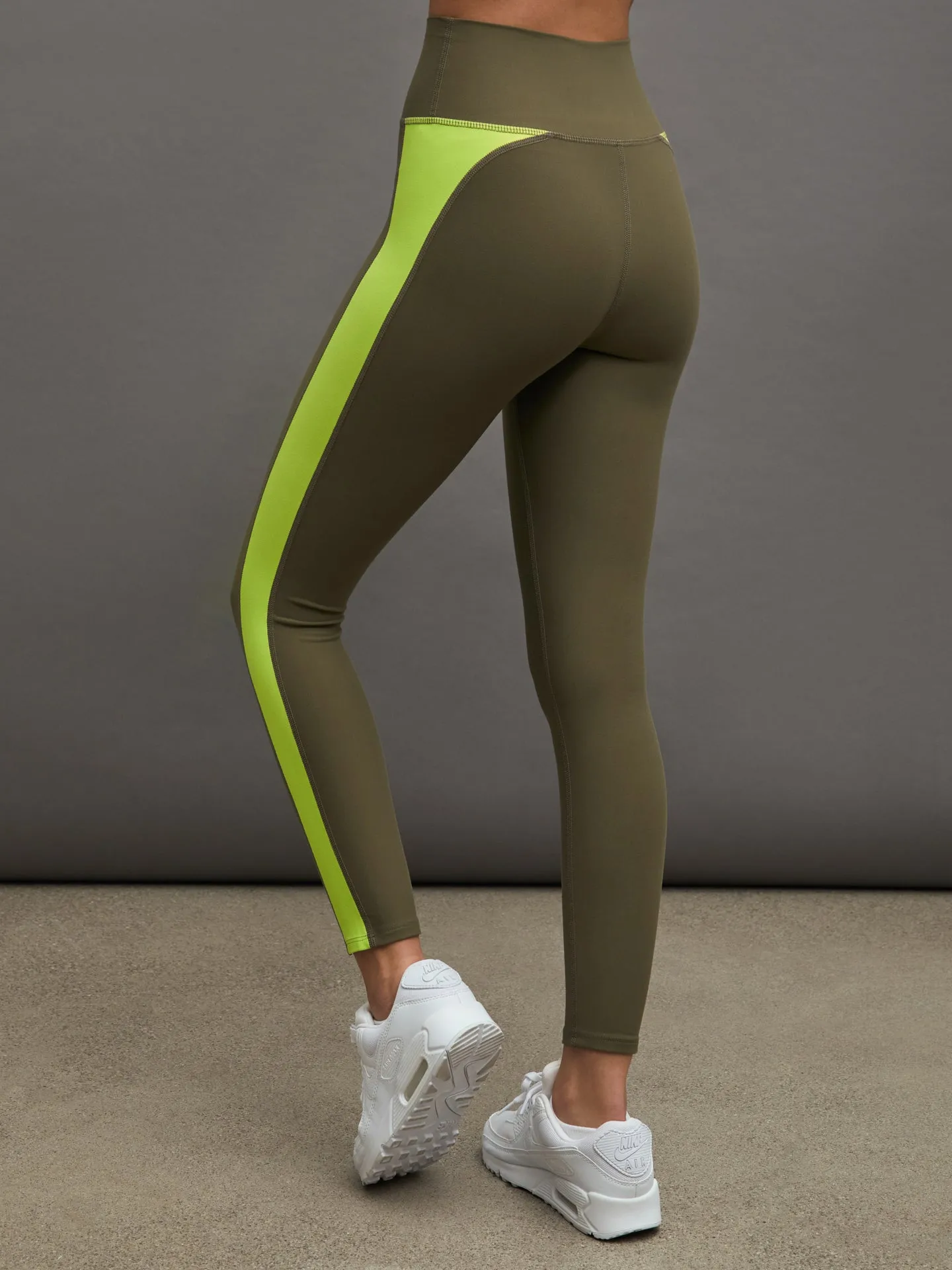 COLORBLOCK LEGGING - IVY GREEN/ACID LIME sold by Carbon38 product image thumbnail 3