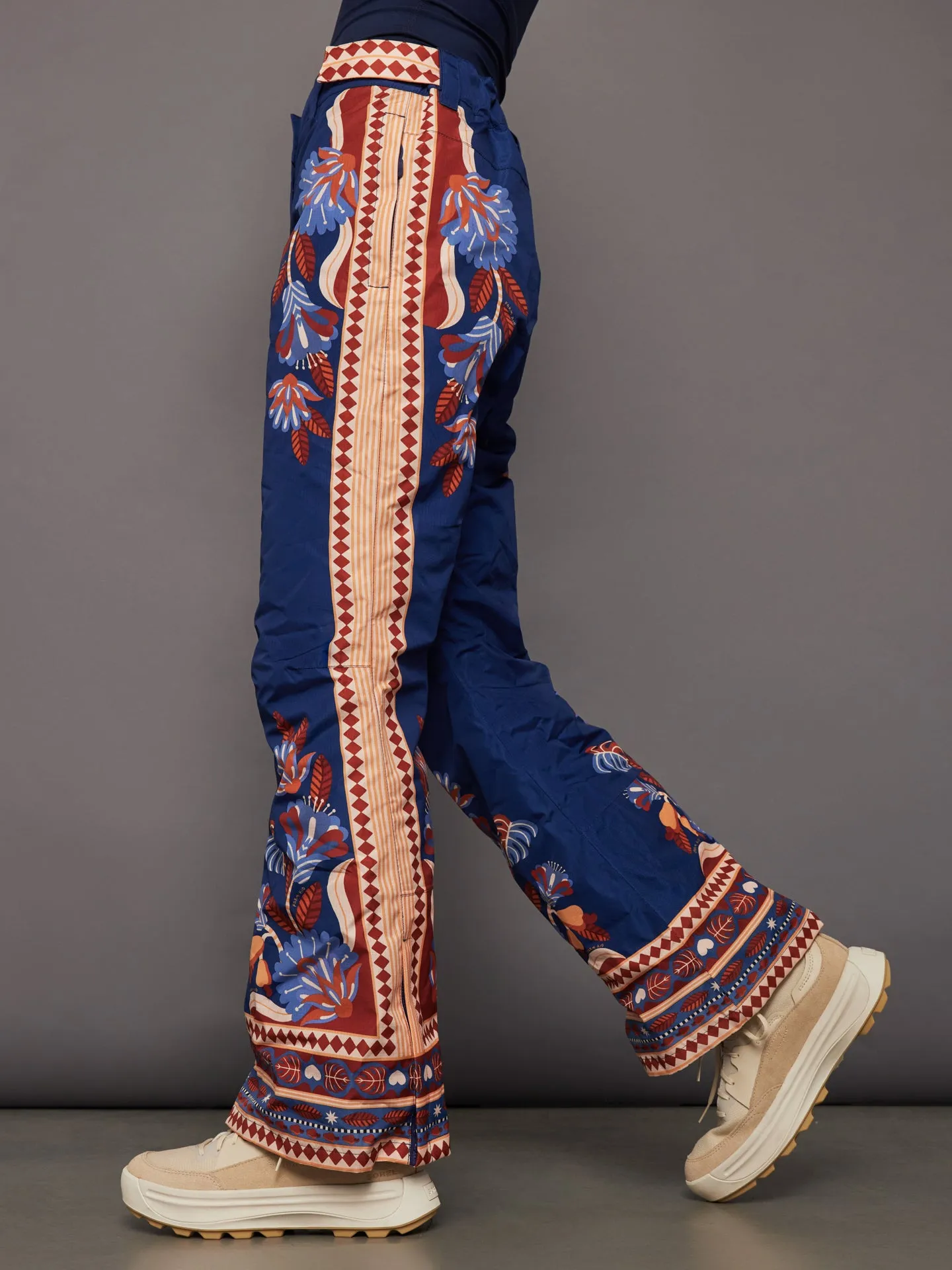 Nature Beauty Ski Pants - Blue sold by Carbon38 product image thumbnail 2