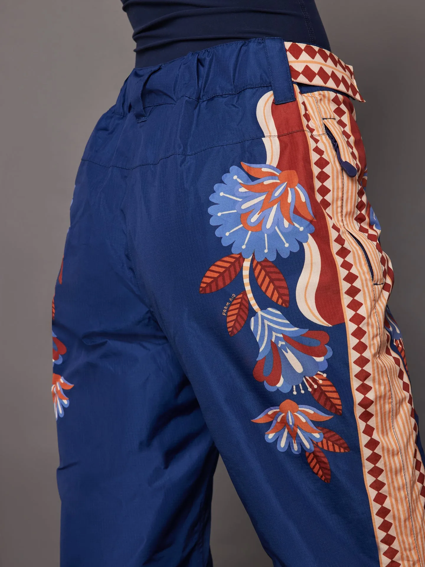 Nature Beauty Ski Pants - Blue sold by Carbon38 product image thumbnail 4