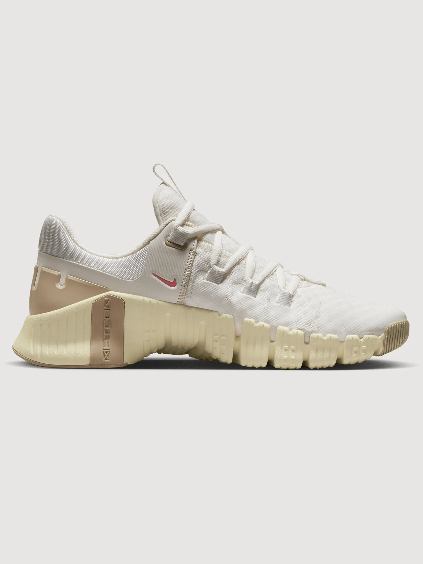 Nike Free Metcon 5 - SAIL/SAIL-SANDDRIFT-COCONUT MILK sold by Carbon38 product image thumbnail 2