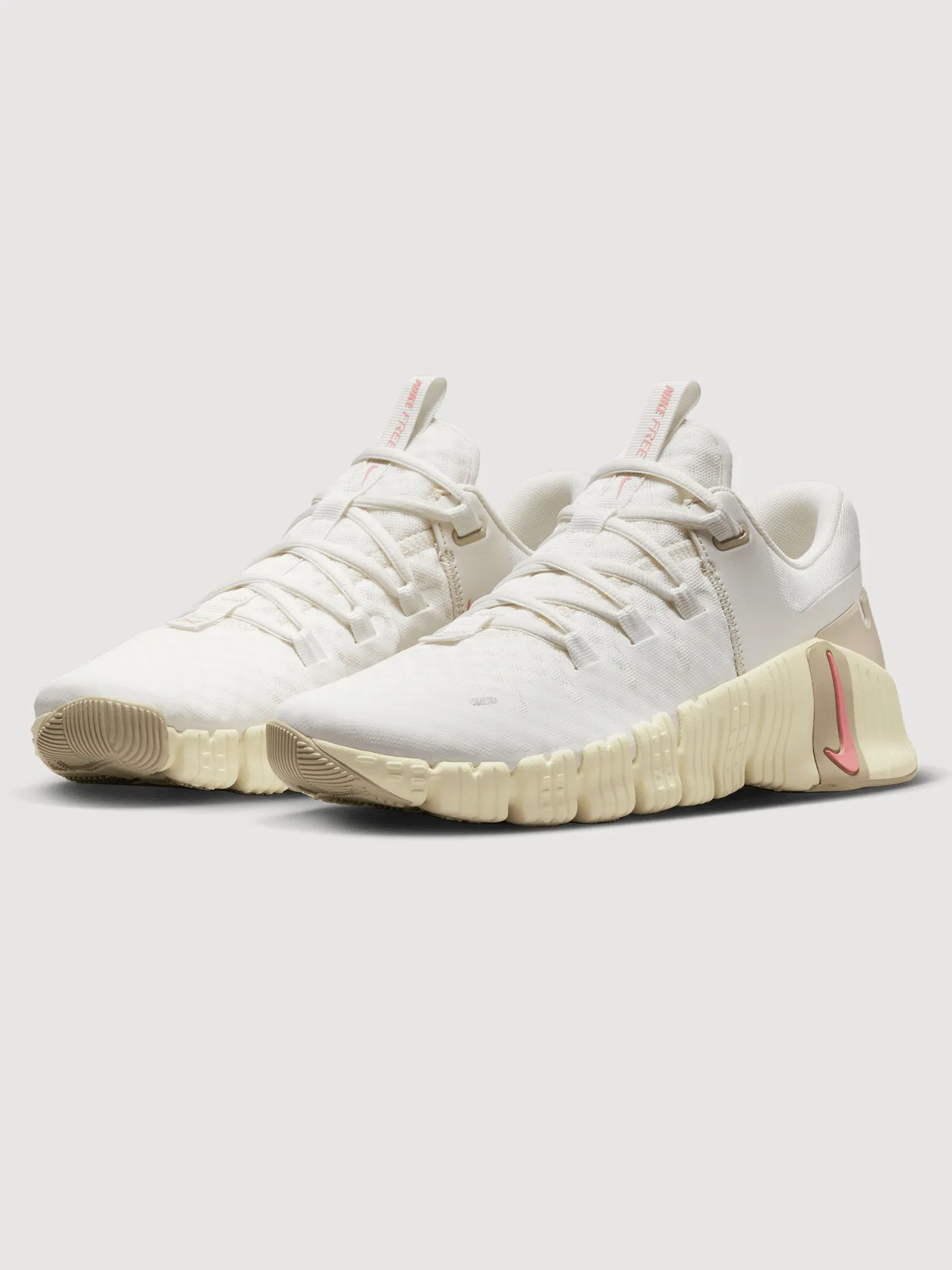 Nike Free Metcon 5 - SAIL/SAIL-SANDDRIFT-COCONUT MILK sold by Carbon38 product image thumbnail 3