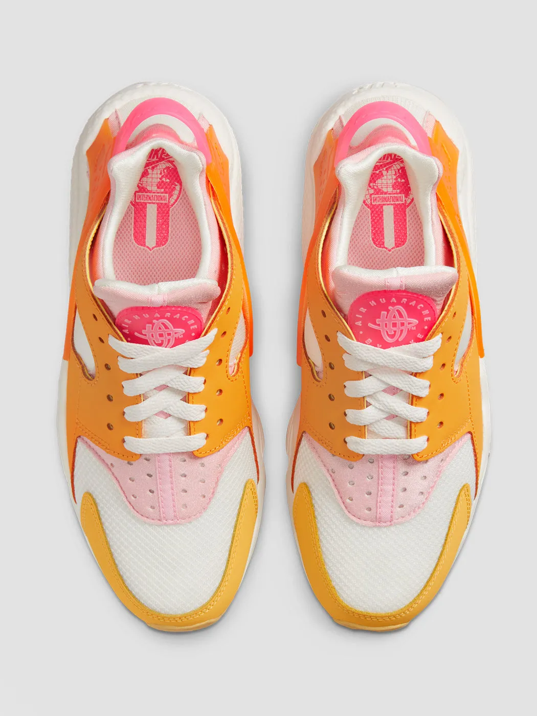 WMNS NIKE HUARACHE - Summit White/Hyper Pink-Solar Flare sold by Carbon38 product image thumbnail 3