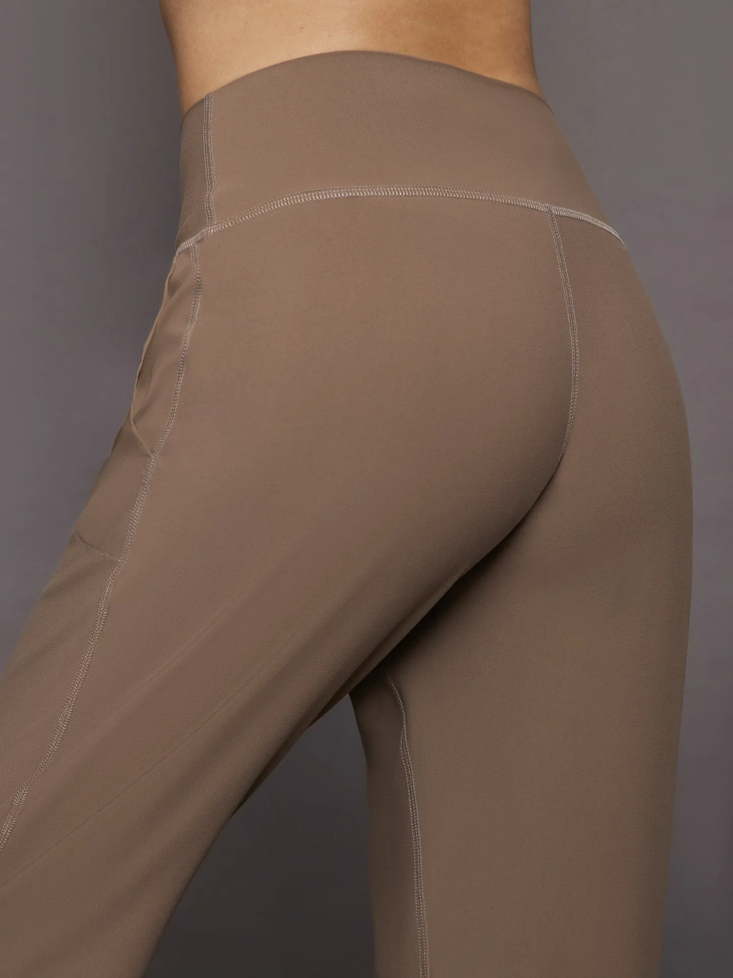 Jogger in Melt - Caribou sold by Carbon38 product image thumbnail 5